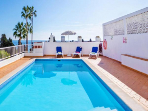 VILLA WITH HEATABLE POOL